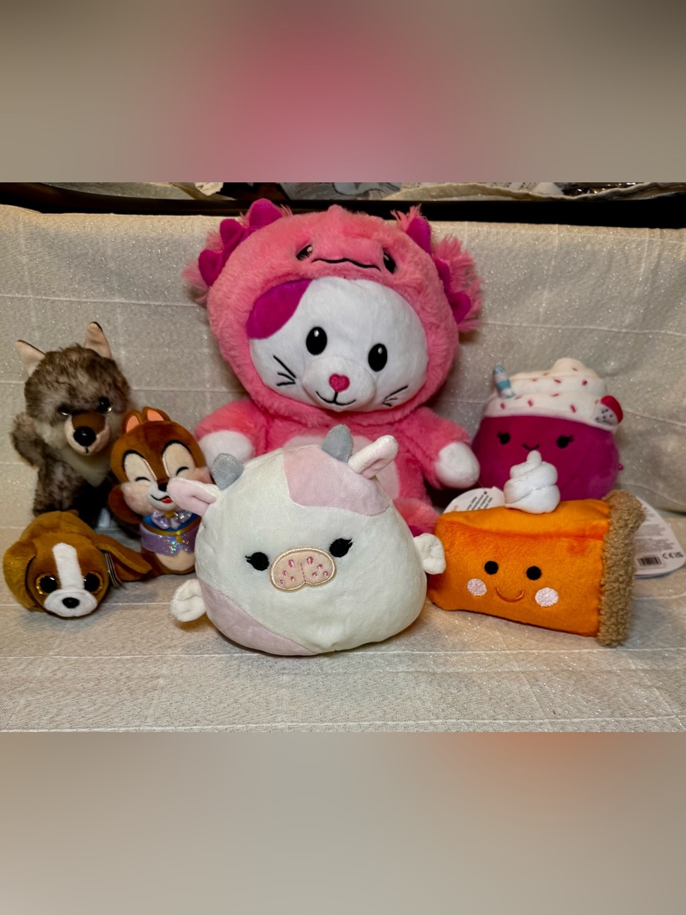 Cute mixed lot of 7 plush toys